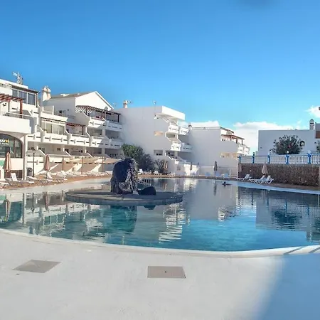 The 9 Souls - Pool View Costa Teguise