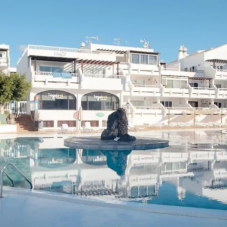 Zen Ocean - Pool View Apartment