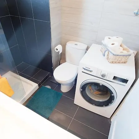 The 9 Souls - Pool View *