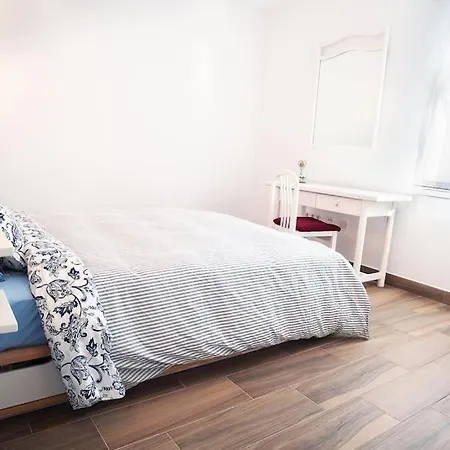 The 9 Souls - Pool View Apartman *