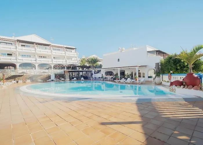 The 9 Souls - Pool View