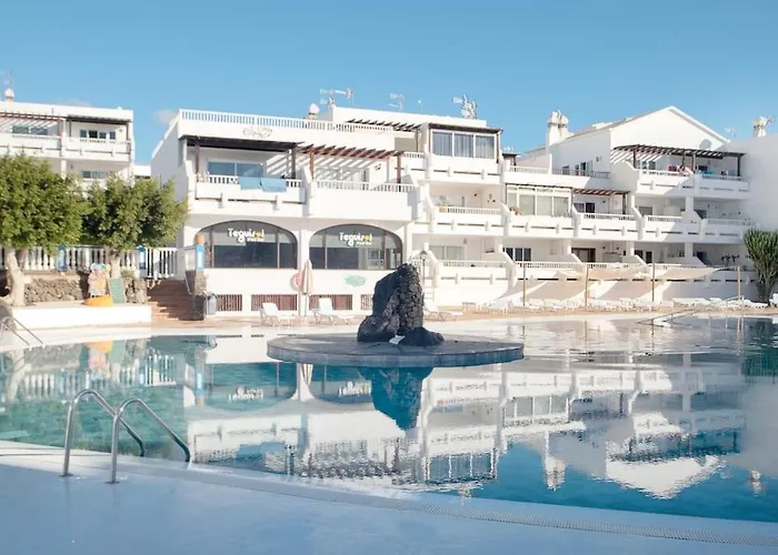 The 9 Souls - Pool View 아파트