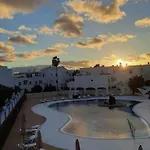 The 9 Souls - Pool View דירה קוסטה טגוויסה